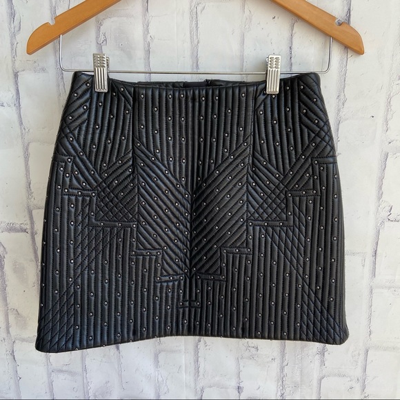 Jetset Diaries TJD 100% Lamb Leather Studded Mini Skirt Black - Picture 1 of 9